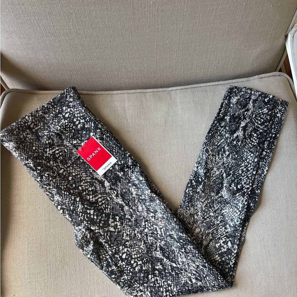 SPANX Black & White faux leather Snake-Print Leggings